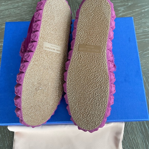 Stuart Weitzman - Picture 7 of 9